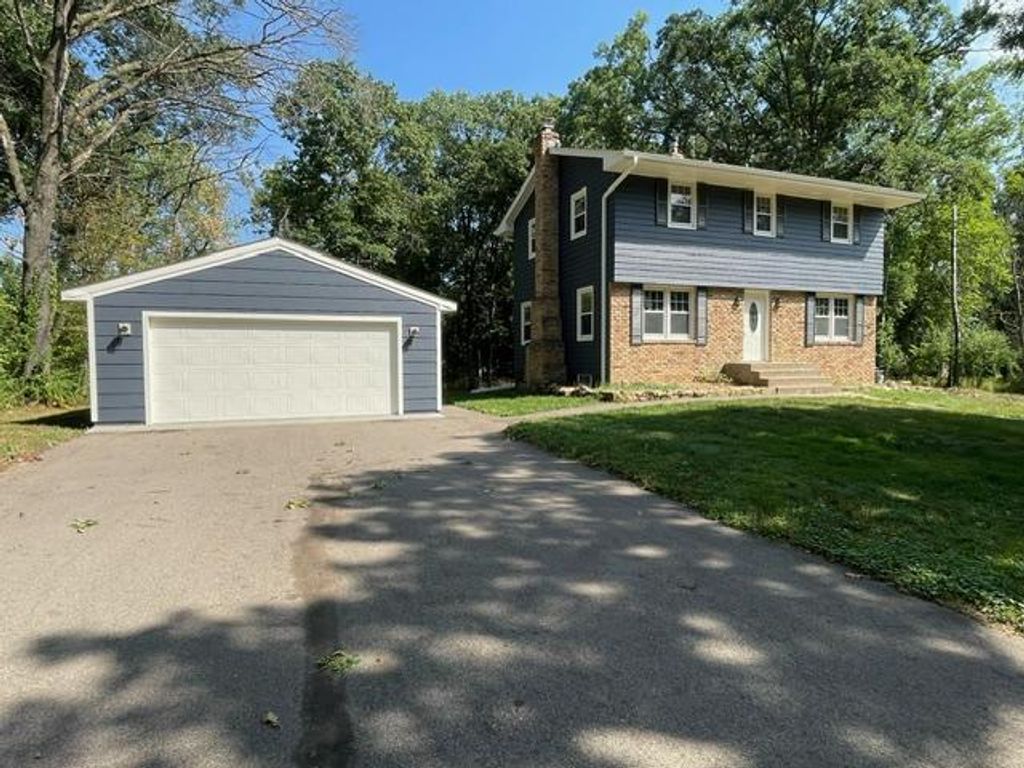 928 Griffin Avenue, Mahtomedi, MN 55115 — photo 3
