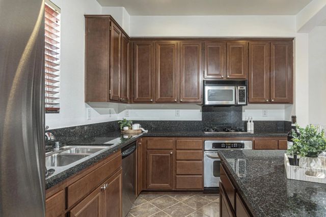 1663 Claret Cup 10, Chula Vista, CA 91915