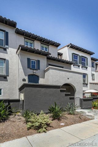1663 Claret Cup 10, Chula Vista, CA 91915