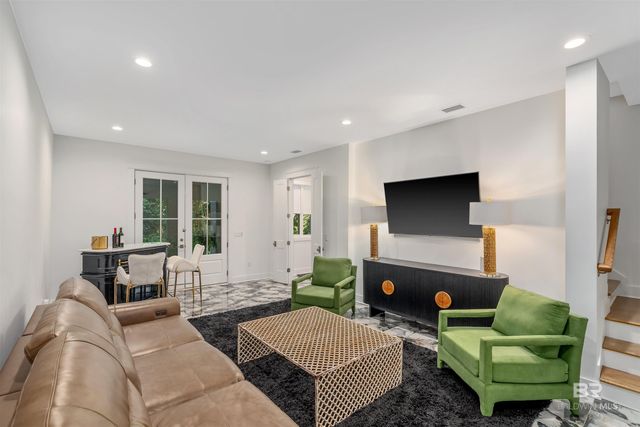 309A S School Street, Fairhope, AL 36532