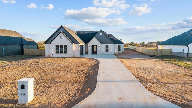 15674 County Road 436, Lindale, TX 75771