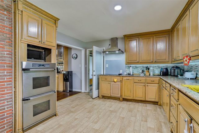 1420 Lake Shore Drive, Fort Worth, TX 76103