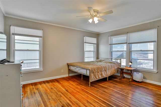 1420 Lake Shore Drive, Fort Worth, TX 76103