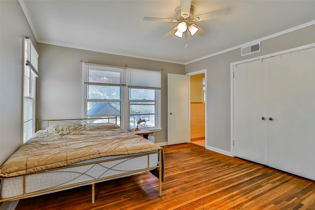 1420 Lake Shore Drive, Fort Worth, TX 76103