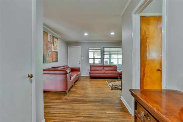 1420 Lake Shore Drive, Fort Worth, TX 76103
