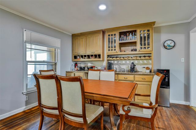 1420 Lake Shore Drive, Fort Worth, TX 76103
