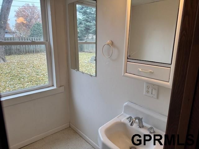 2333 Olive Street, Bellevue, NE 68147