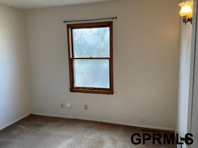 2333 Olive Street, Bellevue, NE 68147