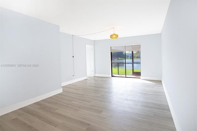1000 NW 106th Terrace 101, Pembroke Pines, FL 33026
