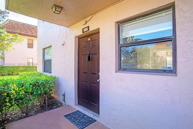 1000 NW 106th Terrace 101, Pembroke Pines, FL 33026