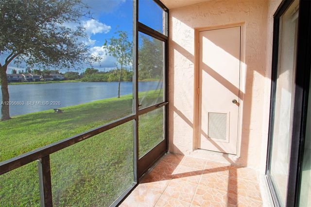 1000 NW 106th Terrace 101, Pembroke Pines, FL 33026