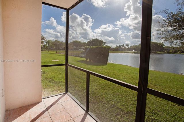1000 NW 106th Terrace 101, Pembroke Pines, FL 33026