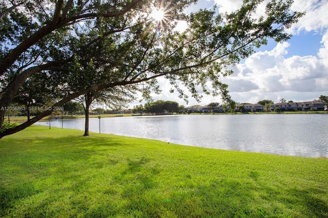 1000 NW 106th Terrace 101, Pembroke Pines, FL 33026