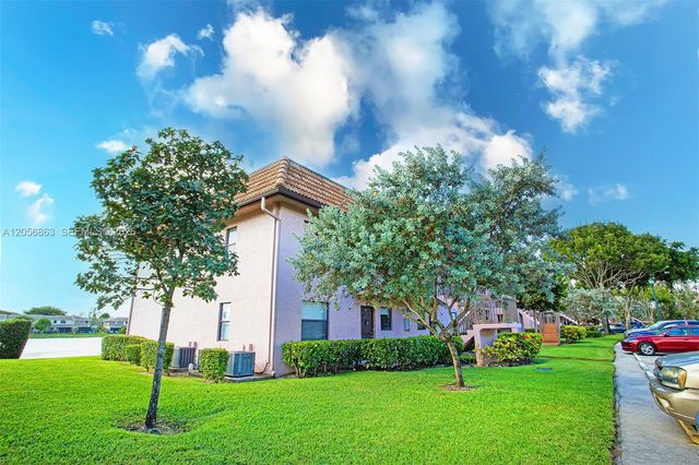 1000 NW 106th Terrace 101, Pembroke Pines, FL 33026