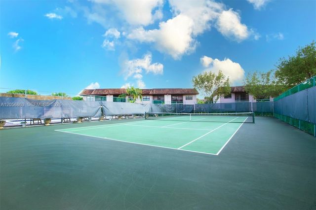 1000 NW 106th Terrace 101, Pembroke Pines, FL 33026