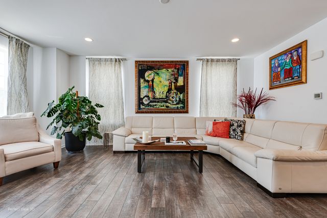 89 Marcel Lane, Schaumburg, IL 60194