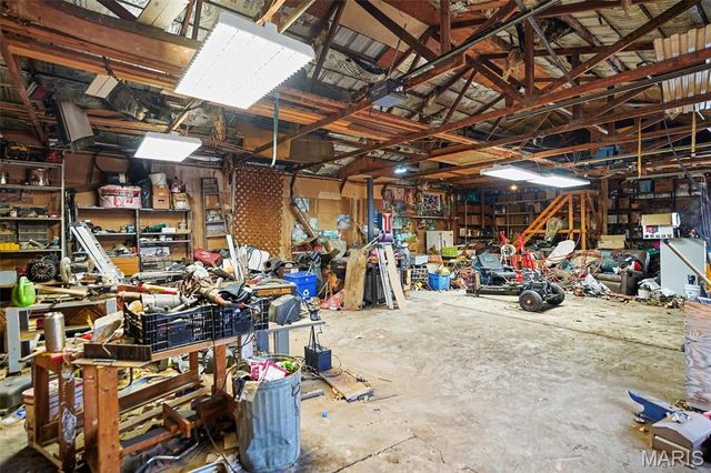 64 Mocking Bird Lane, Hawk Point, MO 63349