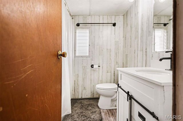 64 Mocking Bird Lane, Hawk Point, MO 63349