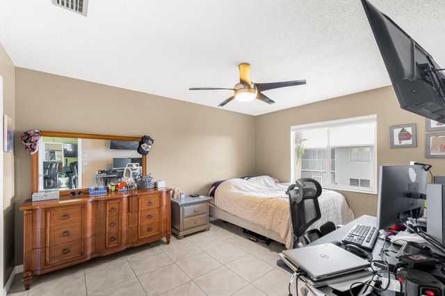 191 SE Village Dr Unit 191, Port St Lucie, FL 34952
