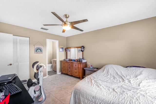 191 SE Village Dr Unit 191, Port St Lucie, FL 34952