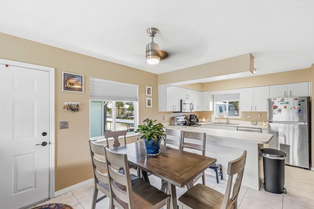 191 SE Village Dr Unit 191, Port St Lucie, FL 34952