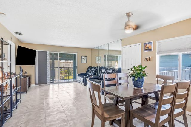 191 SE Village Dr Unit 191, Port St Lucie, FL 34952