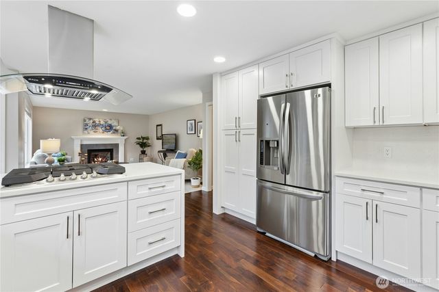 23512 NE 19th Drive, Sammamish, WA 98074