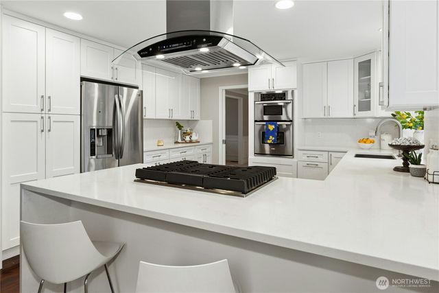 23512 NE 19th Drive, Sammamish, WA 98074