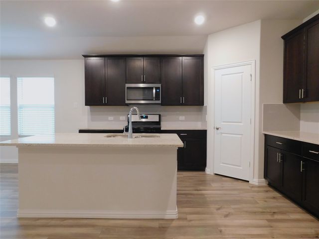 229 Briarwood Lane, Lake Dallas, TX 75065