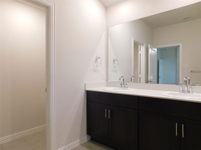 229 Briarwood Lane, Lake Dallas, TX 75065