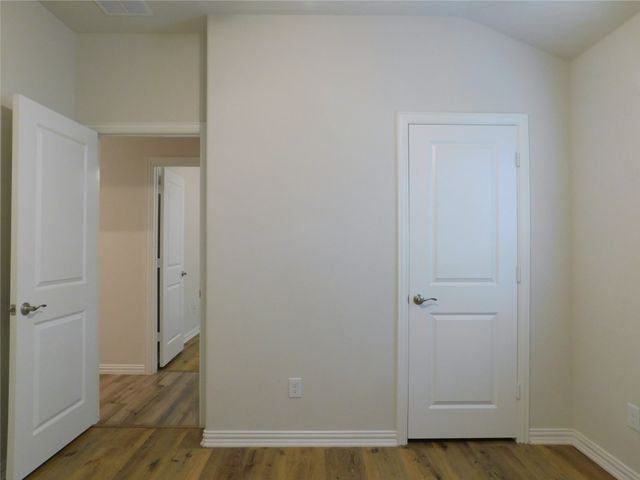 229 Briarwood Lane, Lake Dallas, TX 75065