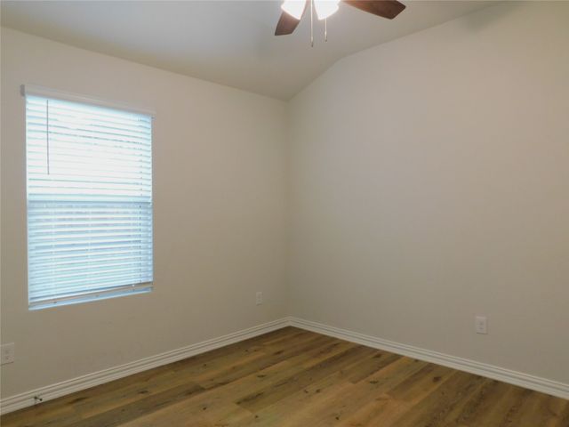 229 Briarwood Lane, Lake Dallas, TX 75065