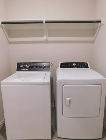 229 Briarwood Lane, Lake Dallas, TX 75065