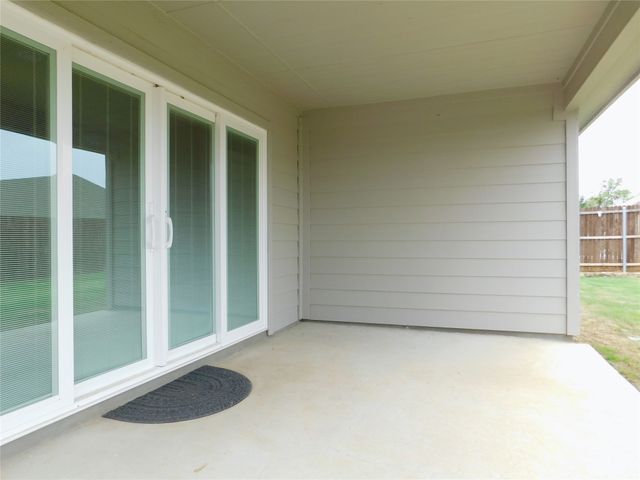 229 Briarwood Lane, Lake Dallas, TX 75065