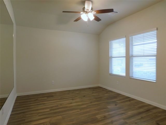 229 Briarwood Lane, Lake Dallas, TX 75065