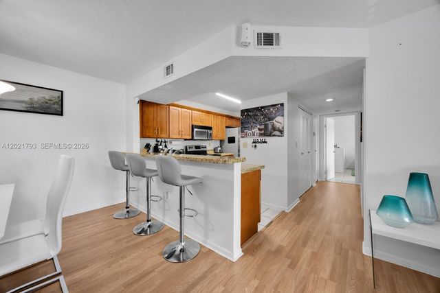 8670 SW 212th St 307, Cutler Bay, FL 33189