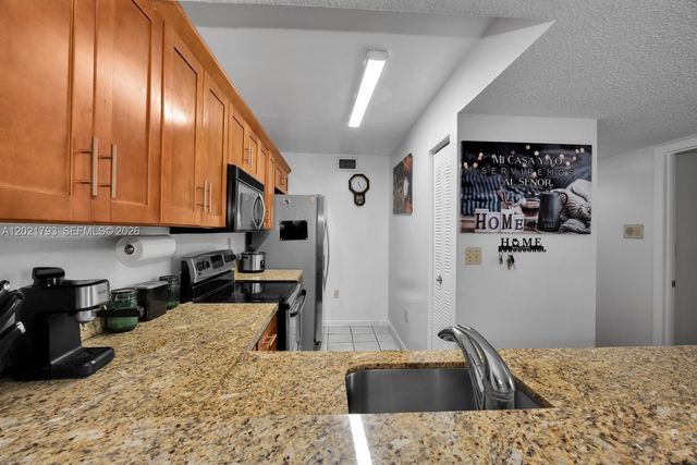 8670 SW 212th St 307, Cutler Bay, FL 33189