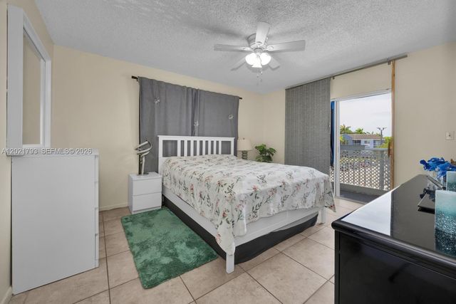 8670 SW 212th St 307, Cutler Bay, FL 33189