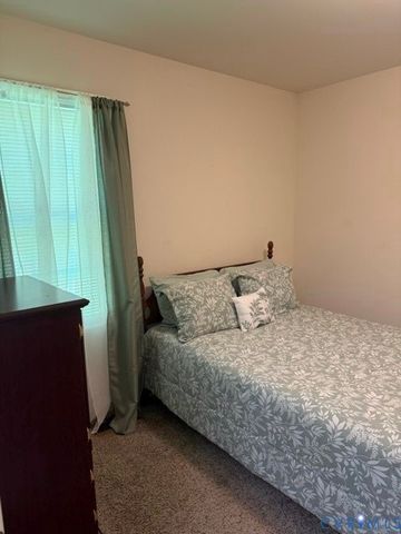 2072 Tuckers Landing Rd, North Chesterfield, VA 23236