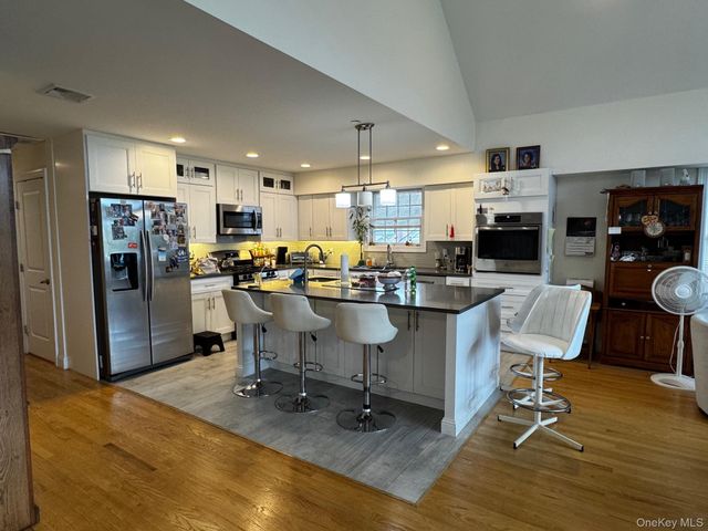 621 E Olive Street 2, Long Beach, NY 11561