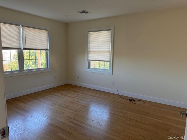621 E Olive Street 2, Long Beach, NY 11561