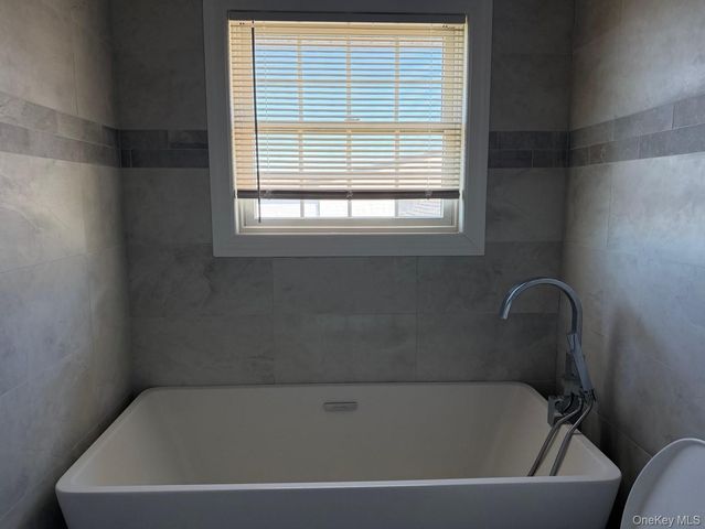 621 E Olive Street 2, Long Beach, NY 11561