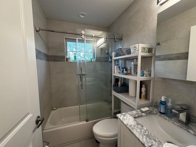 621 E Olive Street 2, Long Beach, NY 11561
