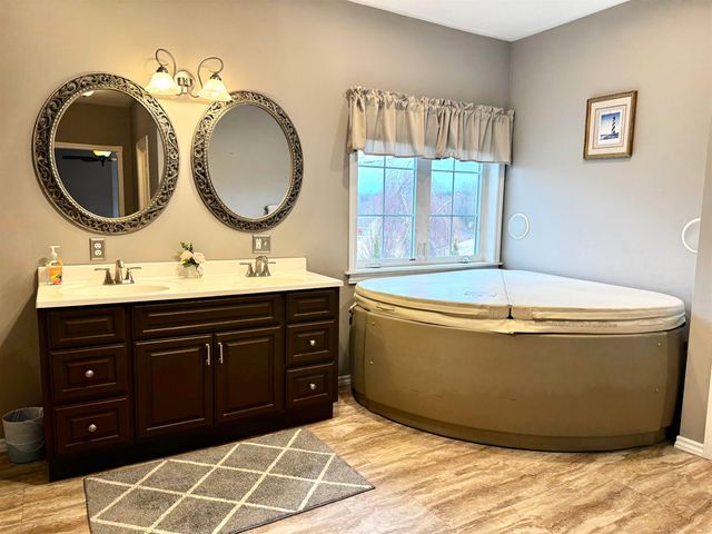 29 Campbell Road, Newport City, VT 05855