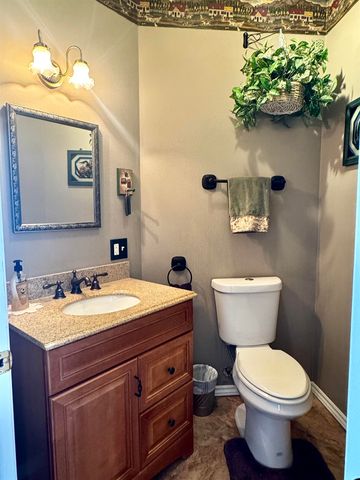 29 Campbell Road, Newport City, VT 05855