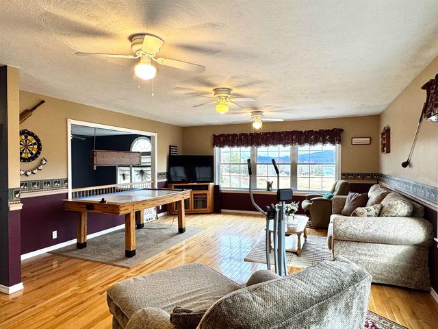 29 Campbell Road, Newport City, VT 05855