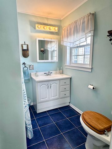 29 Campbell Road, Newport City, VT 05855