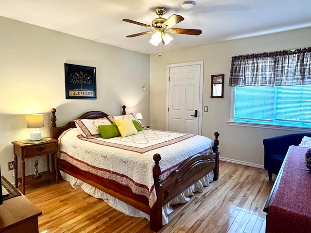 29 Campbell Road, Newport City, VT 05855