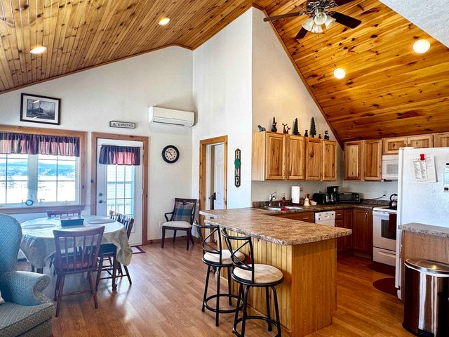 29 Campbell Road, Newport City, VT 05855