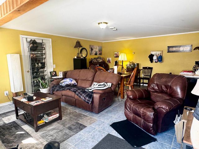 29 Campbell Road, Newport City, VT 05855